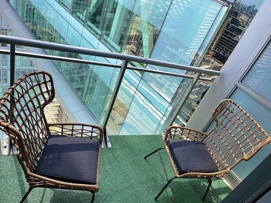 Stunning Condo Wit Amazing View 5Mins From Cntower Toronto Luaran gambar