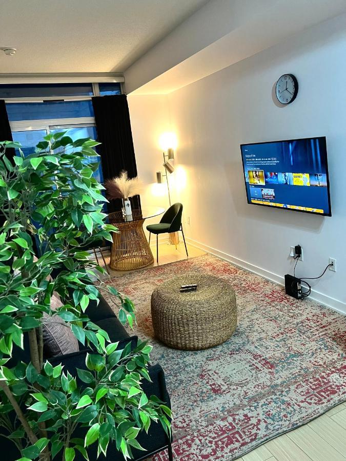 Stunning Condo Wit Amazing View 5Mins From Cntower Toronto Luaran gambar