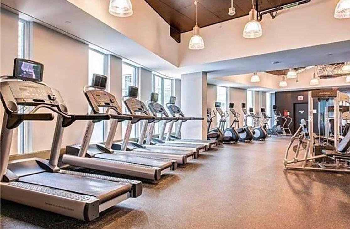 Stunning Condo Wit Amazing View 5Mins From Cntower Toronto Luaran gambar